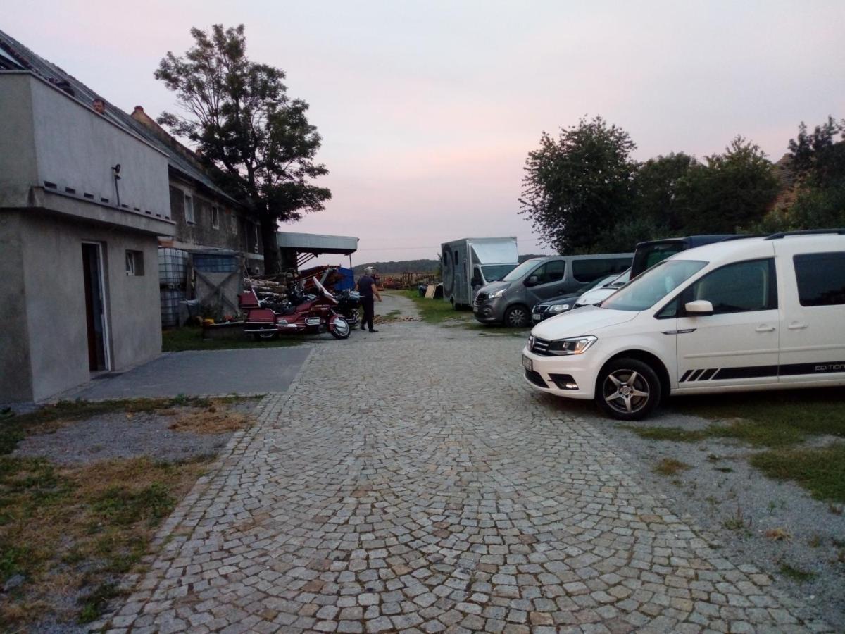 U Bronka W Ksiazecym Lesie Villa Niedaszow Exteriör bild